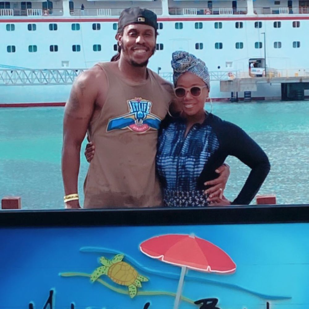 Meet your Posher, Amani-nzinga